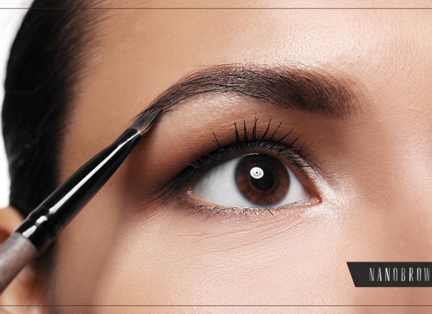 як зробити макіяж брів за допомогою помади